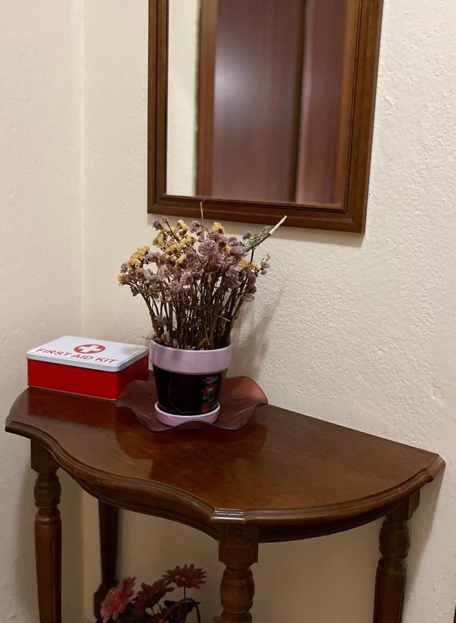 Kristi'S Apartment In The Heart Of Tirana Exteriör bild