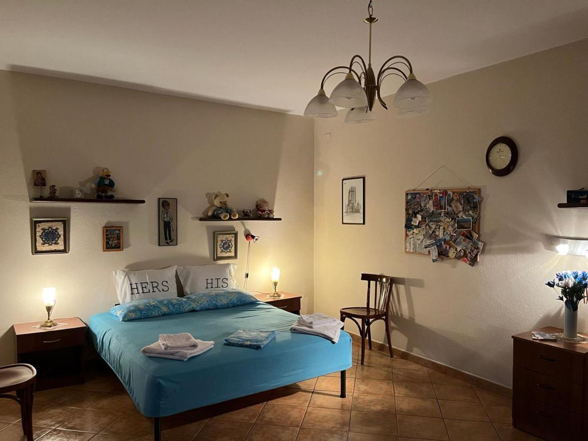 Kristi'S Apartment In The Heart Of Tirana Exteriör bild